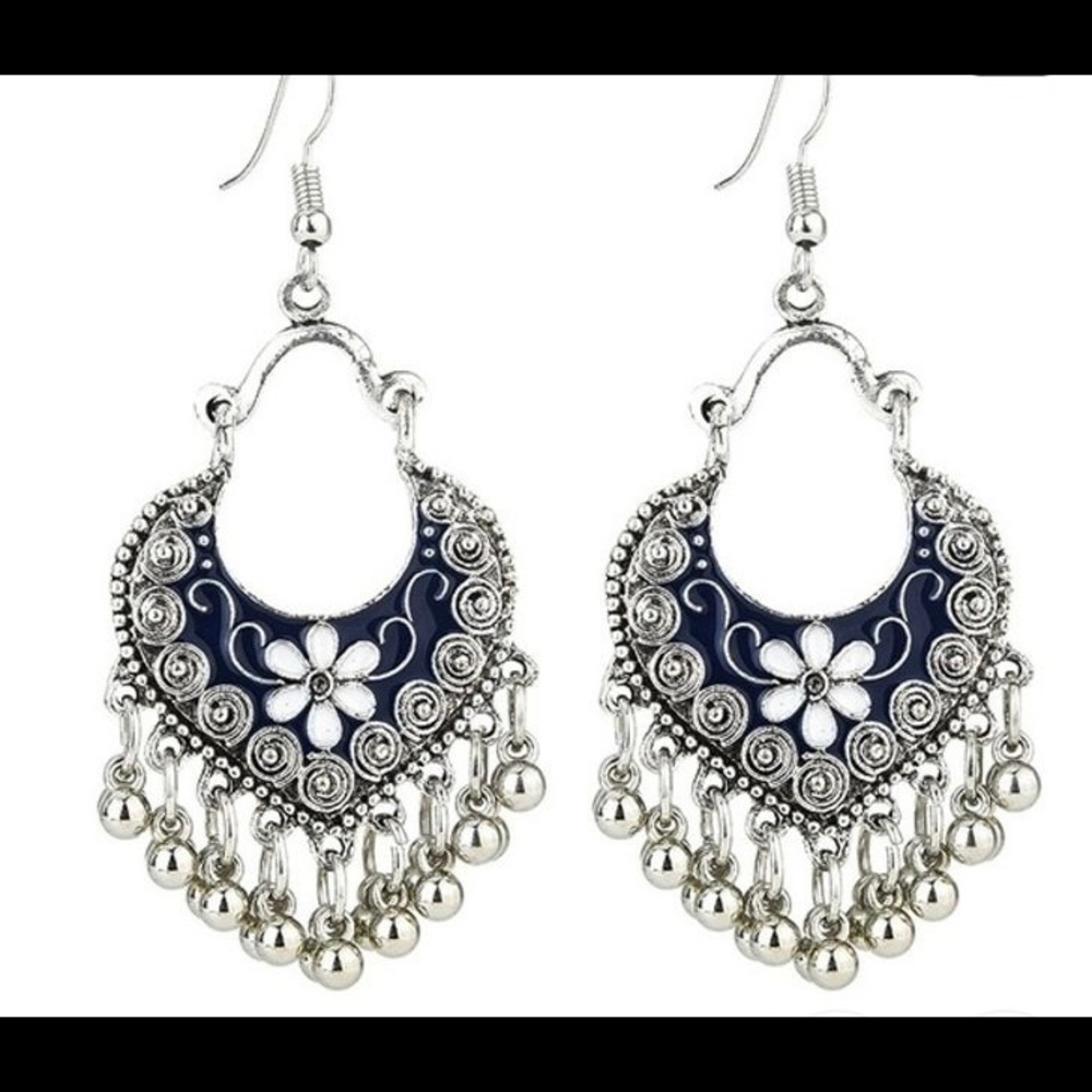 Super cute boho earrings silver new